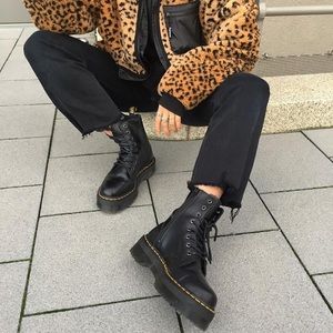 Dr. Martens Jadon Boot - size 9